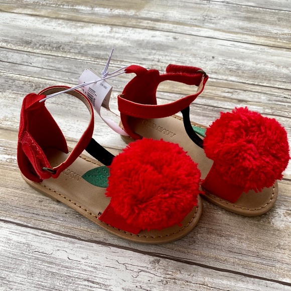 old navy pom pom sandals